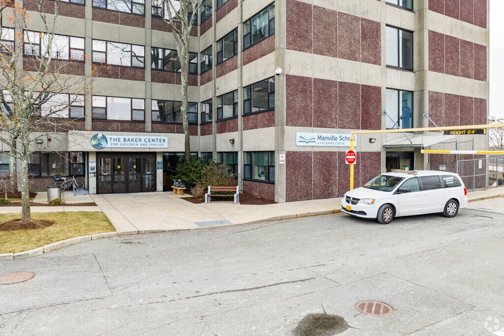 The Manville School is a therapeutic day school for students in grades K-10 in Roxbury.