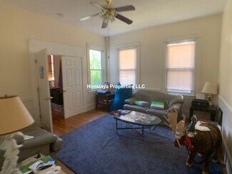 29 Capen St, Medford, MA 02155