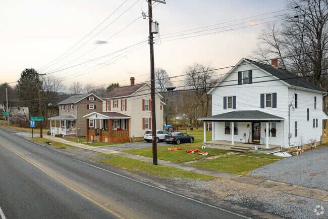 Enjoy the peace and quite of Elder.