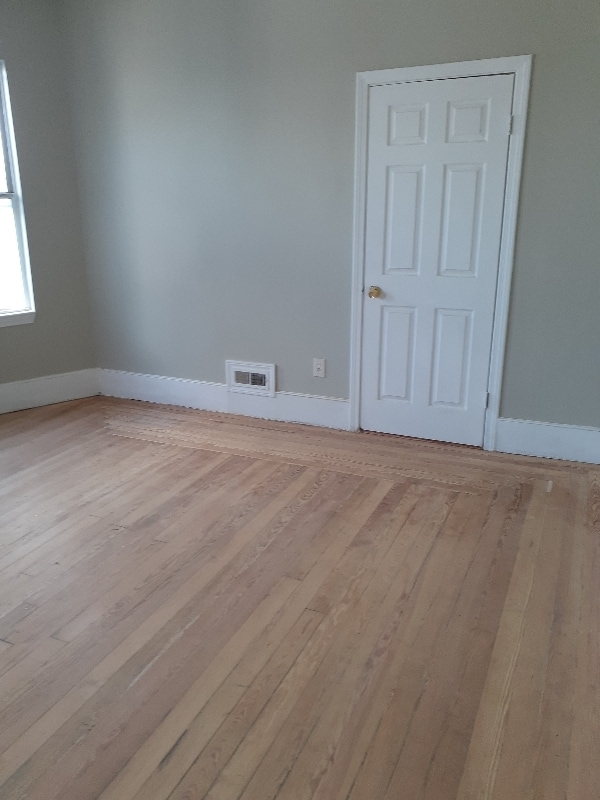 11 Chauncey St, Dedham, MA 02026