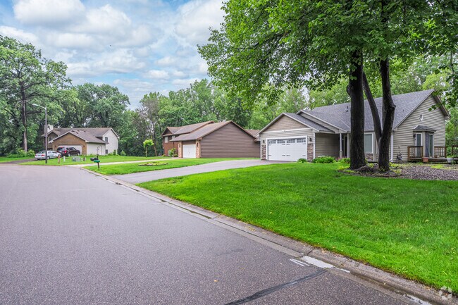 Ranch-style and contemporary homes sell between $350,000 and $450,000 in Riverview.