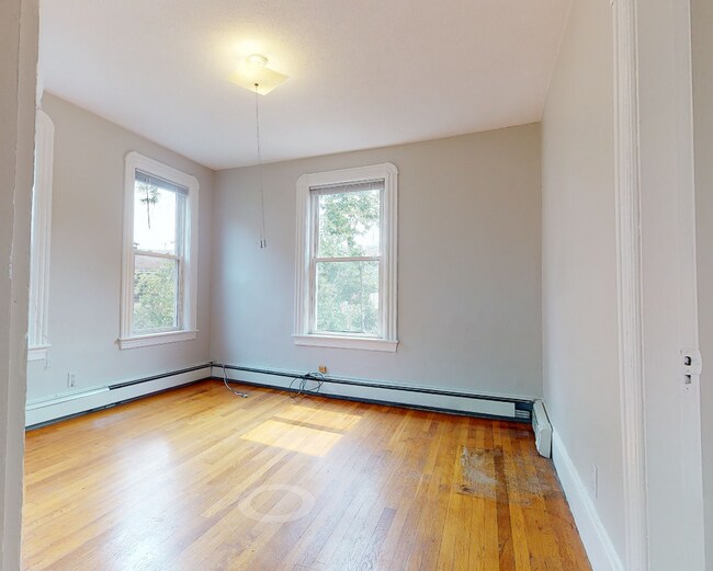 568 Green St unit 3, Cambridge, MA 02139 - photo 6