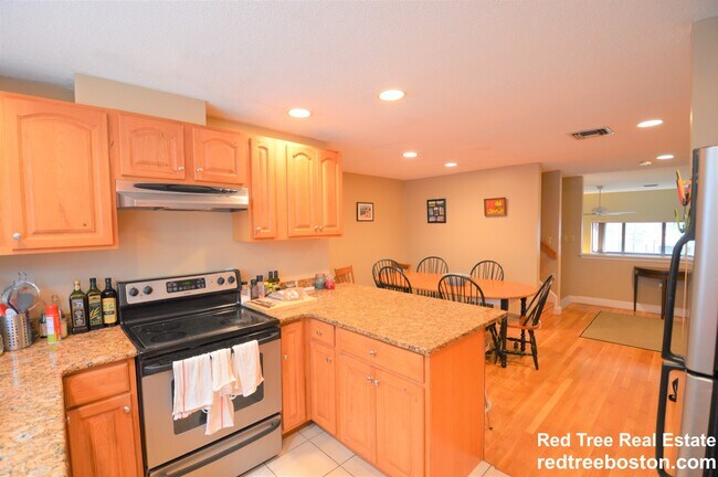 85 Brainerd Rd unit 2, Allston, MA 02134 - photo 2