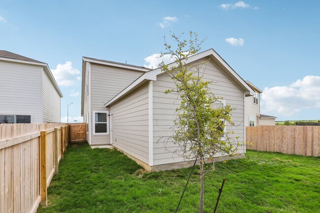 10644 Harlequin St unit 36446959, Adkins, TX 78101 - photo 2