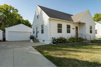 1015 8th Ave NW, Rochester, MN 55901