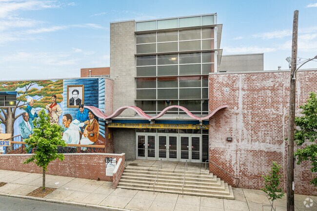 Julia de Burgos Elementary School is a public, online school located in Philadelphia, PA.