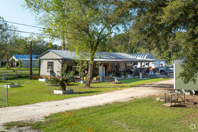 Choctaw homes feature covered porches perfect for enjoying the outdoors.