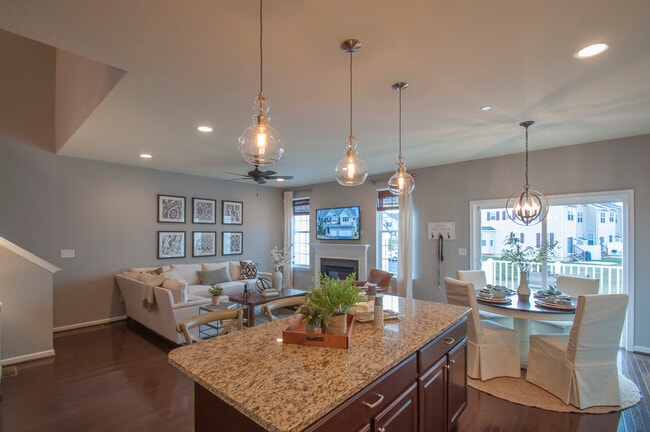 Stargrass Kitchen looking into Family Room B.JPG