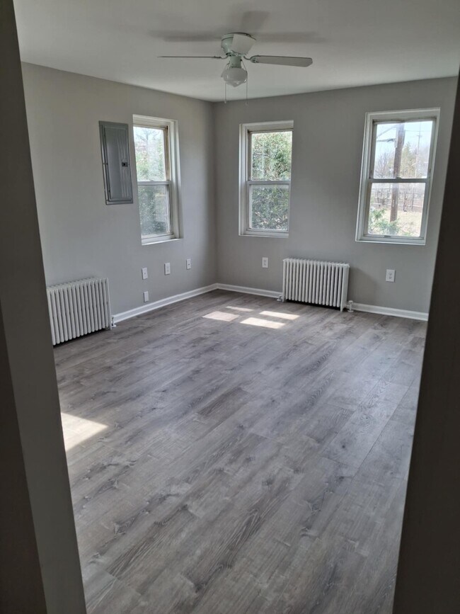 2025 Renovated Apartments in Collingswood ($1,400+), Collingswood, NJ 08108 - photo 7