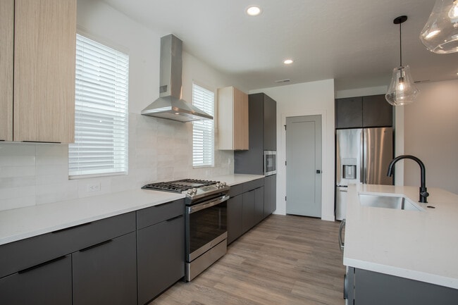 493 W 620 N unit 125, Centerville, UT 84014 - photo 7