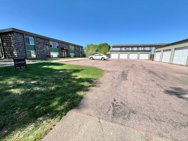 Timberline Court, Sioux Falls, SD 57105 - photo 2