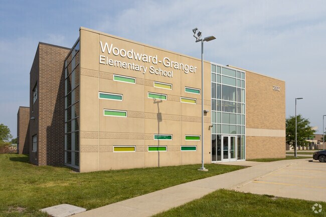 Woodward-Granger Elementary School serves students in grades 2nd to 5th.