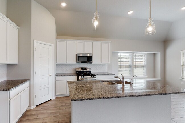 3129 Royal Throne Ct unit 36480975, Denton, TX 76208 - photo 5