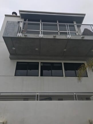 3005 Crest Dr Unit B, Manhattan Beach, CA 90266