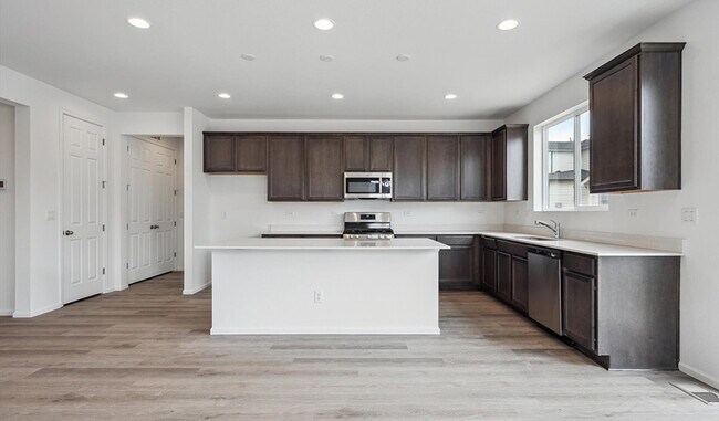 6625 N Nepal St, Aurora, CO 80019 - photo 5