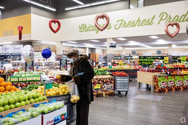 Jewel Osco in Brainerd is a great grocery option.