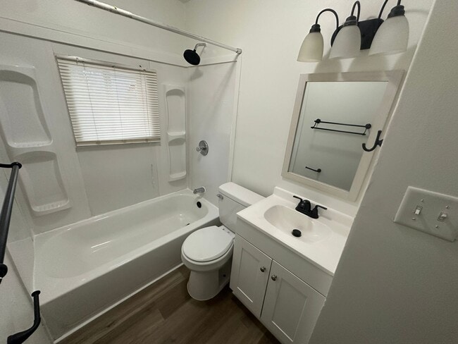 2301 S Beacon St, Muncie, IN 47302 - photo 5