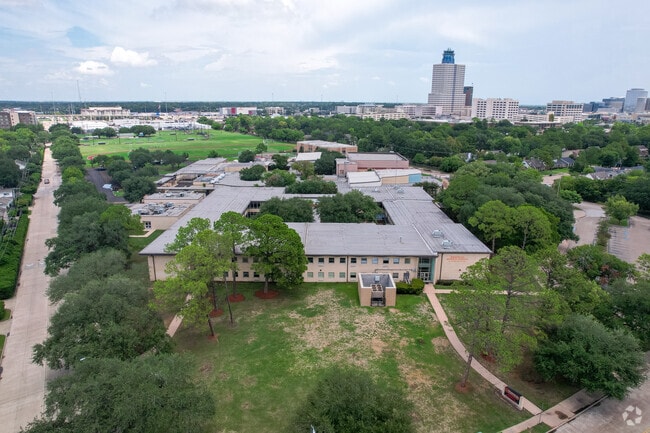 Memorial Middle is a large middle school in the Houston Texas area.