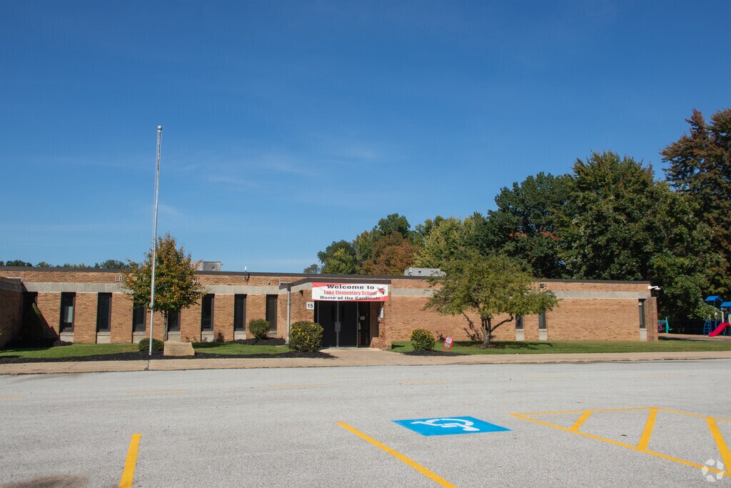 Lake Elementary School provides education in the neighborhood of 
Outlying Lake County