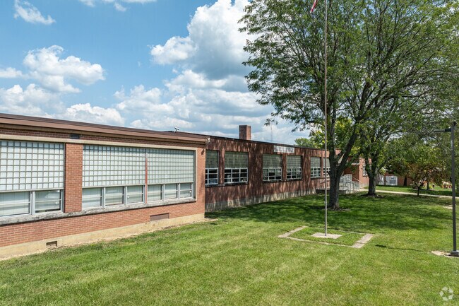 Valley View Primary School has a student to teacher ratio of 20 to 1.