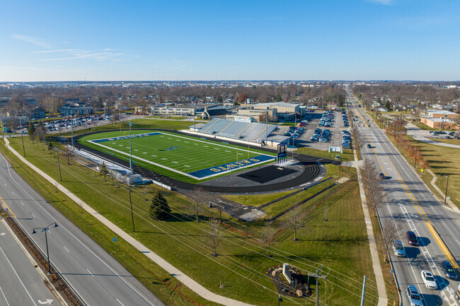 Bishop Dwenger High School, Fort Wayne IN Rankings & Reviews - Homes.com