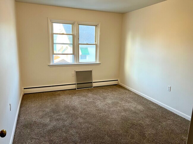 705 Bywood Ave unit 1st floor, Upper Darby, PA 19082 - photo 5
