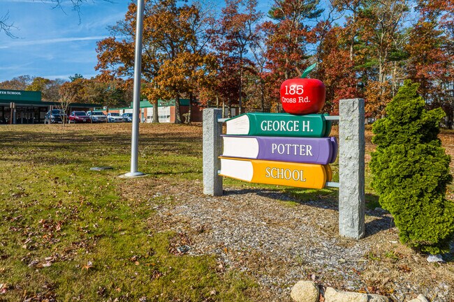 George H. Potter Elementary has a niche score of B and a student teacher ratio of 14:1.