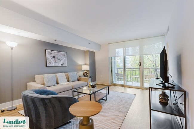 1221 S Eads St unit 1-0418, Arlington, VA 22202 - photo 2