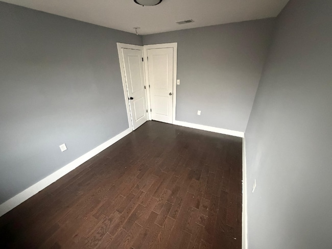 276 S 11th St unit 3, Newark, NJ 07103 - photo 2