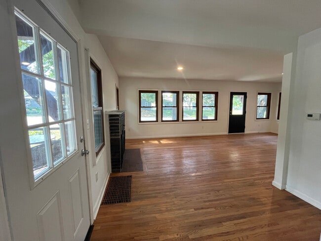 3500 Kyle Ave N unit A, Minneapolis, MN 55422 - photo 2