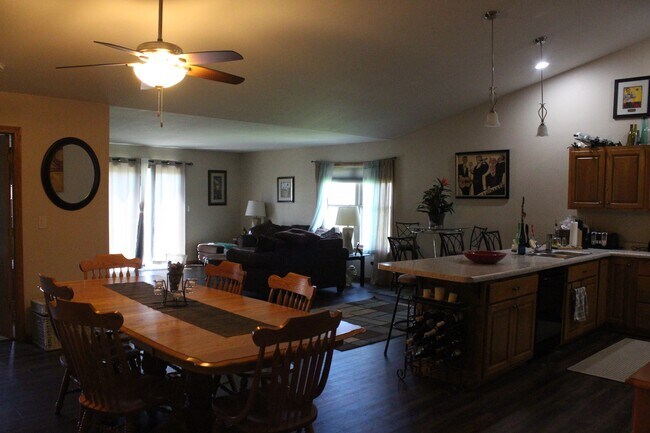 1722 Crooked Ave, Holmen, WI 54636 - photo 2