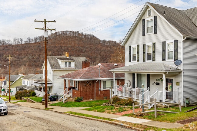 Sidewalks throughout Apollo make it easy to navigate the town by foot.