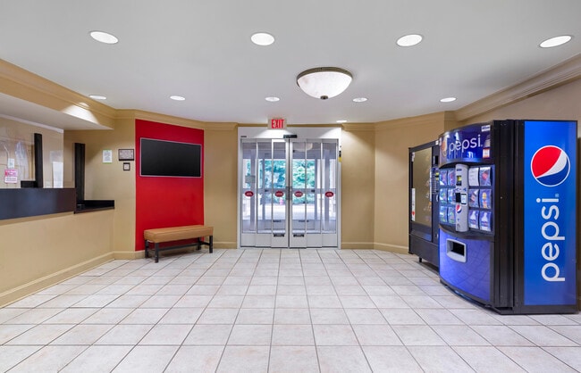 180 E Main St, Westborough, MA 01581 - photo 4