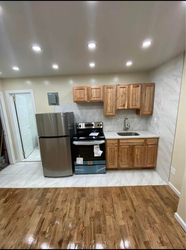 1885 Eastern Pkwy Unit 1A, Brooklyn, NY 11233