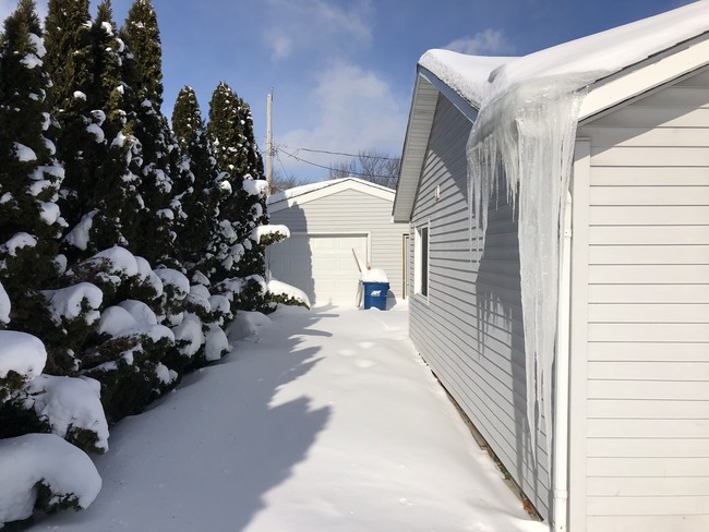 533 15th Ave, Silvis, IL 61282 - photo 6