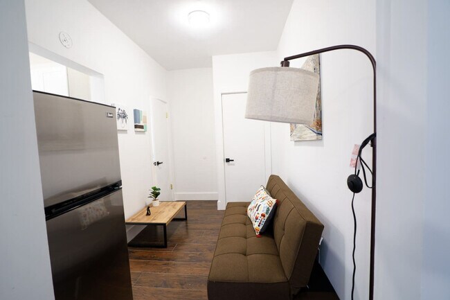 444 Ponce de Leon Blvd unit ID1357416P, Coral Gables, FL 33134 - photo 4