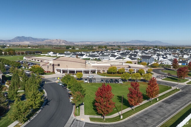 With a culture of respect and excellence, Birch Creek Elementary School supports every student in reaching their potential.