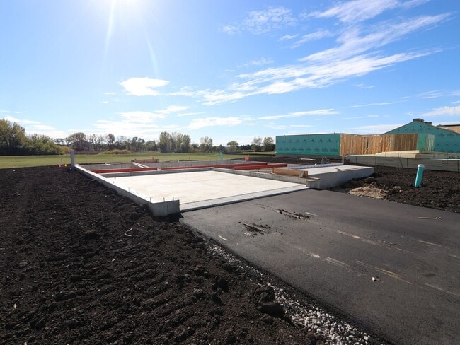 1646 Patterson Ave, North Aurora, IL 60542 - photo 3