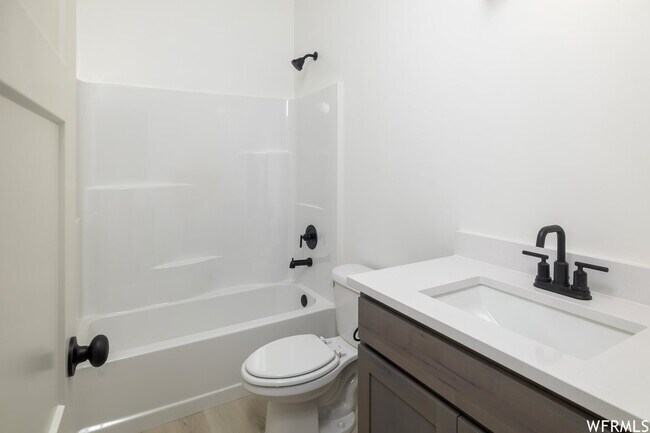 3491 Ammon Rd unit 37877622, Ammon, ID 83406 - photo 5