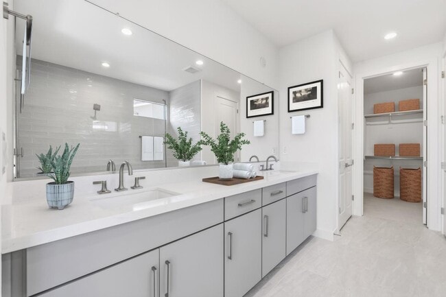 17405 W Carlisle Dr, Surprise, AZ 85388 - photo 5