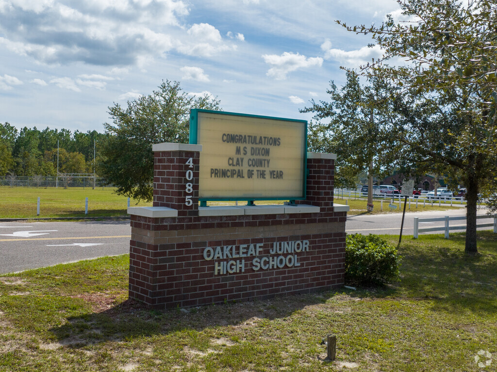 Oakleaf Junior High School, Orange Park FL Rankings & Reviews - Homes.com