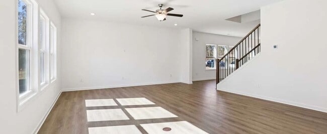 1240 Magellan Dr, Buford, GA 30518 - photo 5