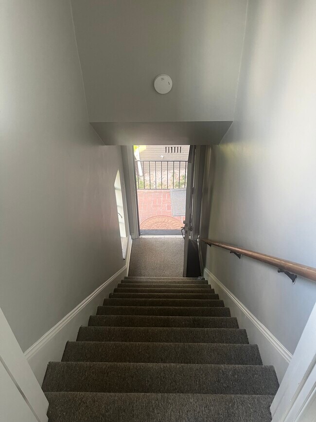 635 13th Ave unit 635 13th Ave, Huntington, WV 25701 - photo 3