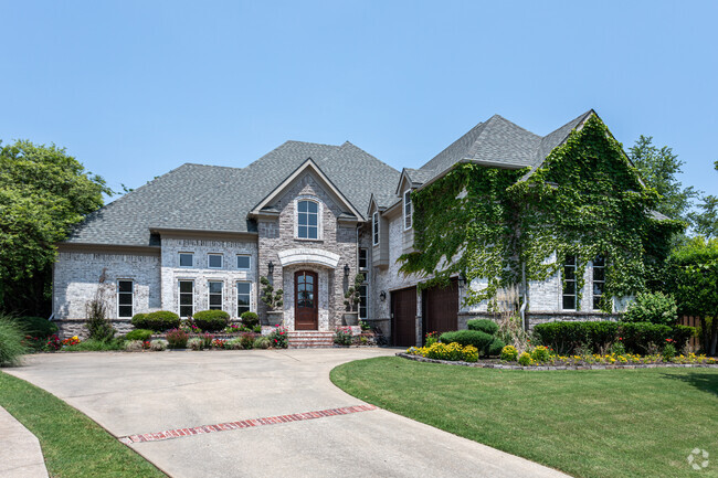 Some mansions join smaller homes and cottages in the diverse neighborhood of Copper Creek.