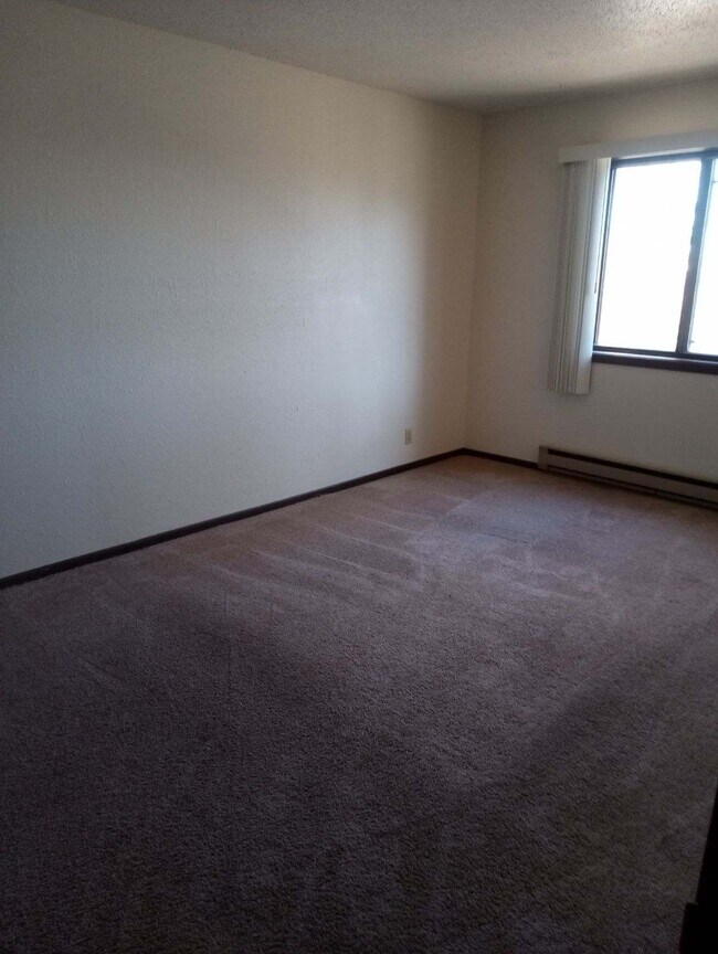 Meadowview Apartments, Hibbing, MN 55746 - photo 5