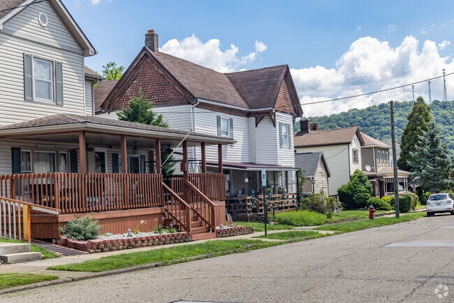 The back streets have rows of quaint homes with a Midwestern feel in Toronto, Ohio.