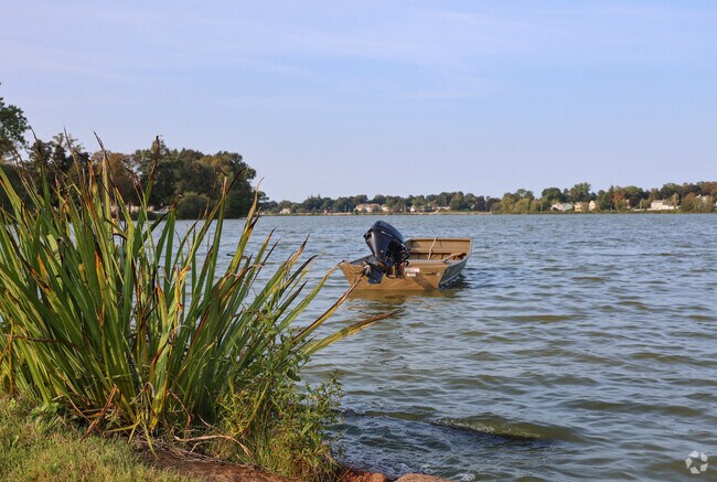 End the day with a boat ride on Lake Quannapowitt in Wakefield.