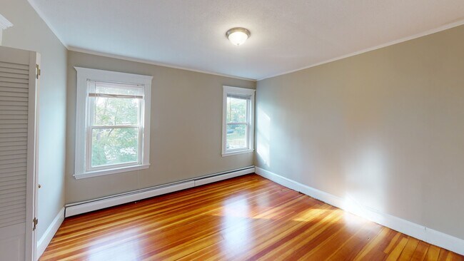 1011 Washington St unit 2, Newtonville, MA 02460 - photo 3