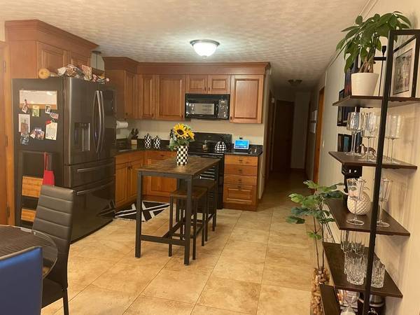 40 Winneconnett Rd, Worcester, MA 01605 - photo 6