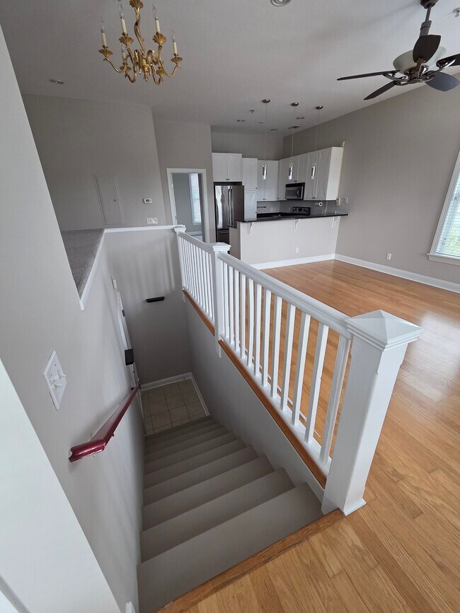 302 Lorch St unit 201, Savannah, GA 31401 - photo 5